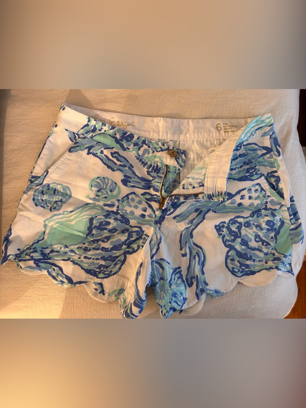 Lilly Pulitzer-  The Buttercup Short in Aqua, Light Blue & Navy Shell Print